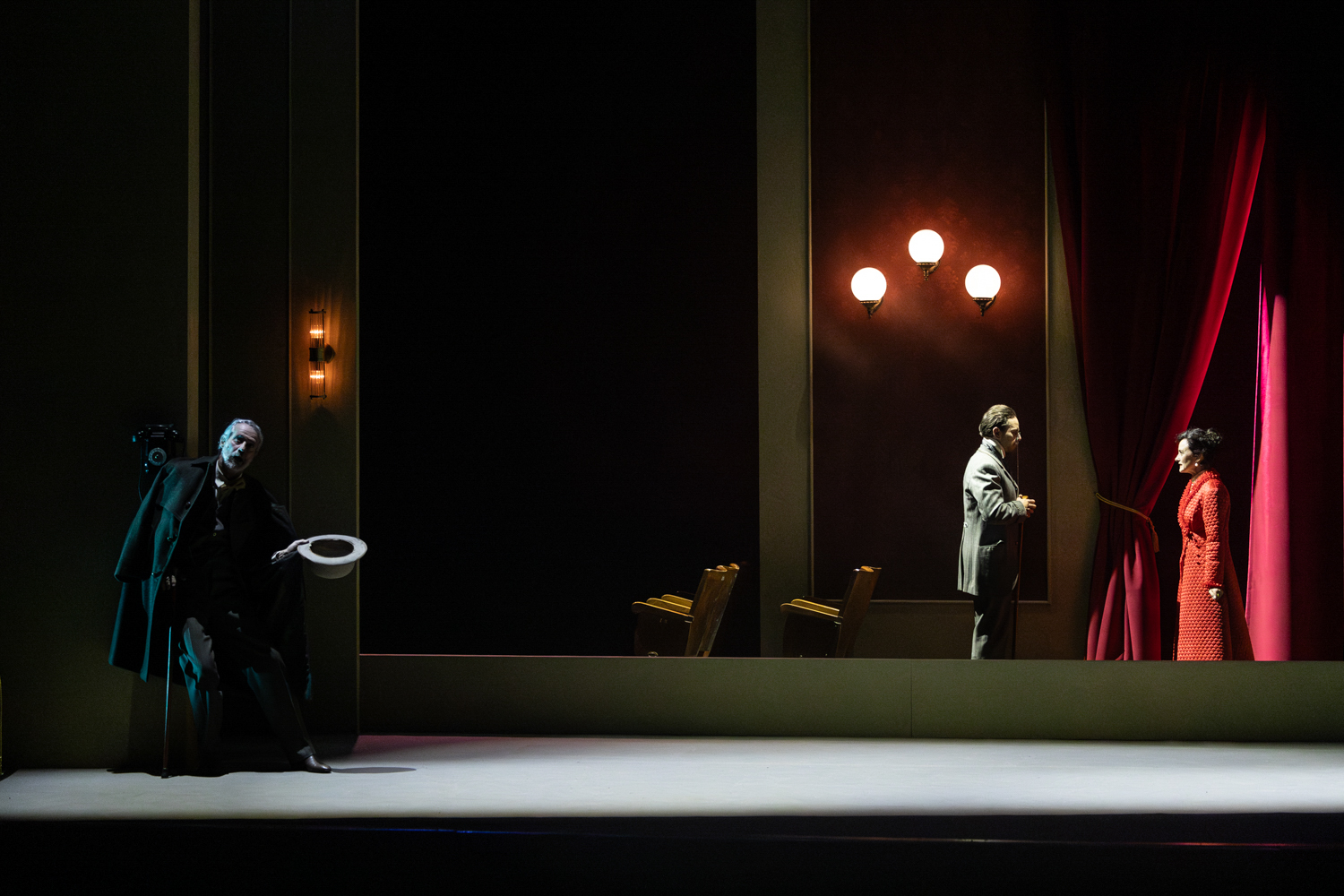 © ivan nocera per teatro di napolii