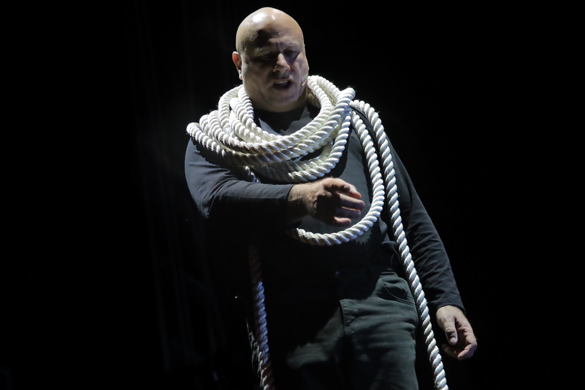 © ivan nocera per teatro di napolii