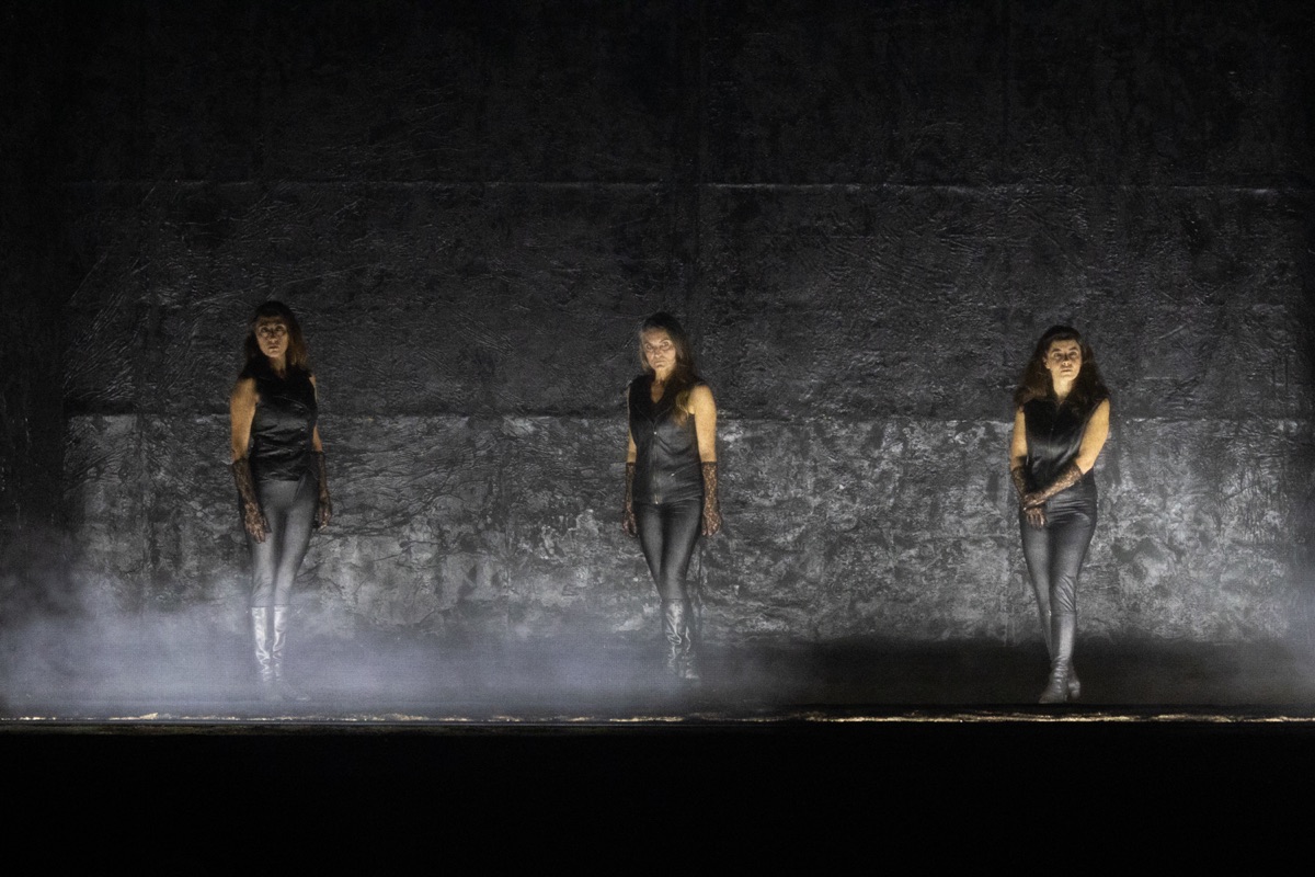 © ivan nocera per teatro di napolii