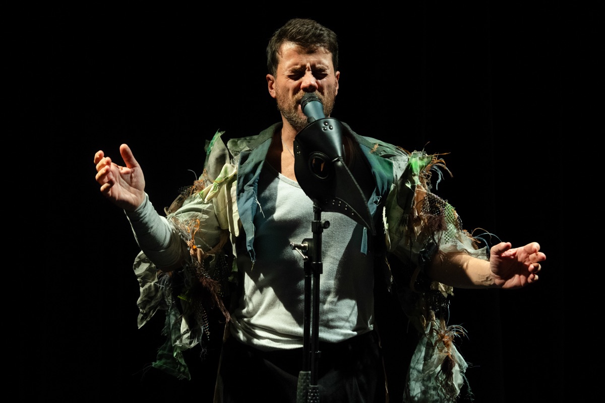 © ivan nocera per teatro di napolii