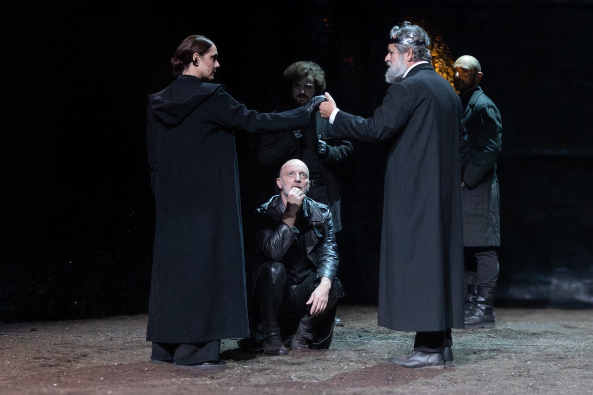 © ivan nocera per teatro di napolii