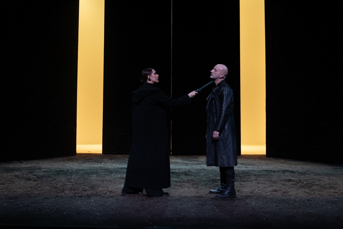 © ivan nocera per teatro di napolii