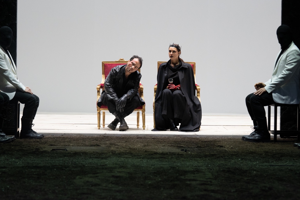 © ivan nocera per teatro di napolii