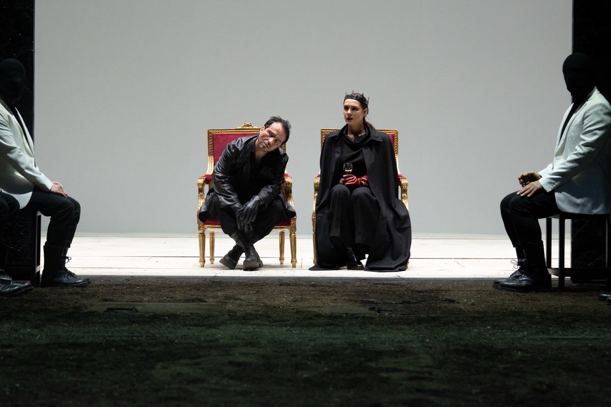 © ivan nocera per teatro di napolii